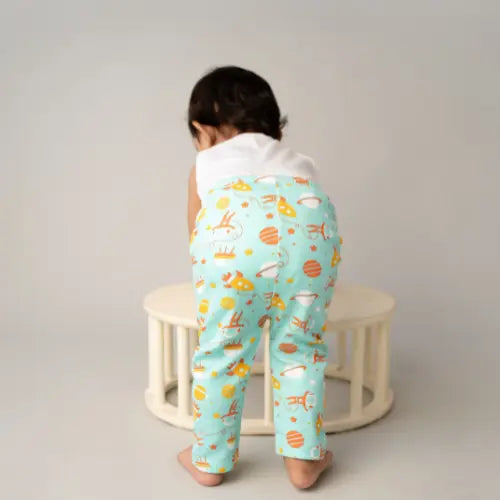 Why Diaper Pants Better Choice Than Ordinary Pajamas