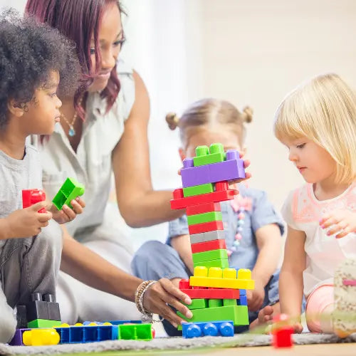 Fine vs Gross Motor Skills: What’s the Difference & Why It Matters