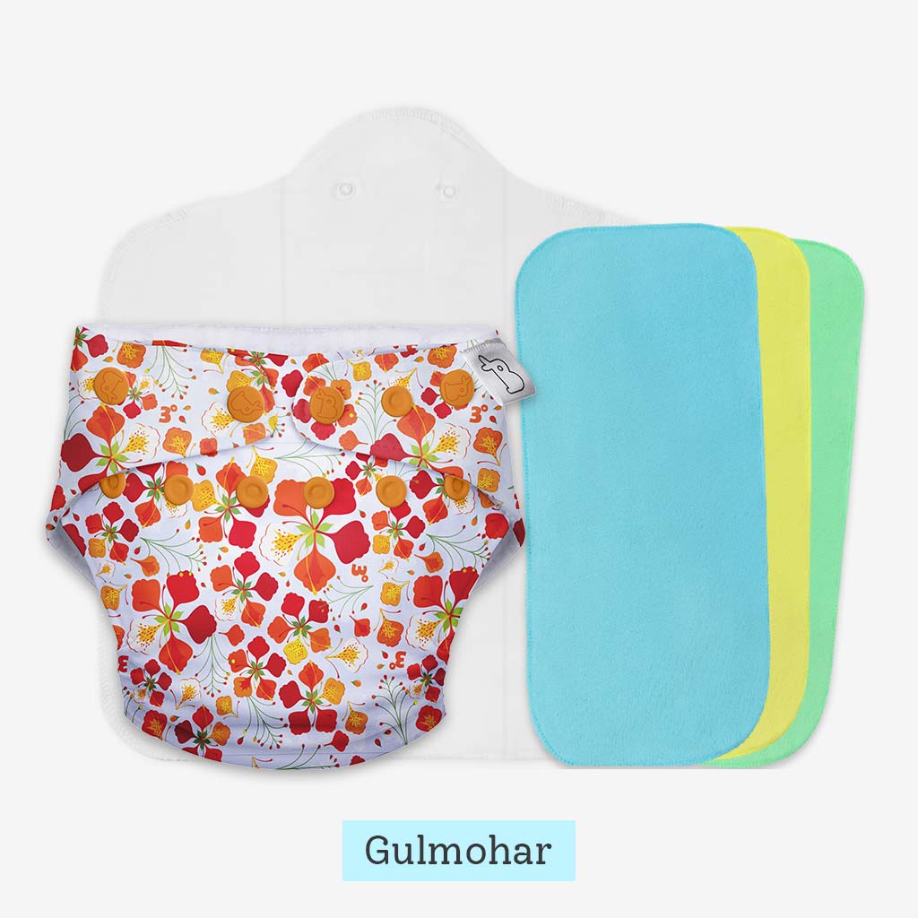 Easy Poop Clean Combo (UNO Cloth Diaper + Magic Pad + Sheet)